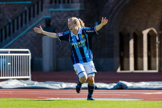 Djurgårdens Mia Jalkerud jublar