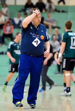 Ystads tränare Mats Engblom deppar