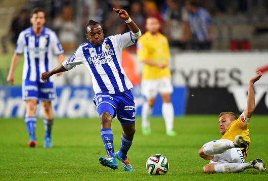 IFK Göteborgs May Mahlangu och Falkenbergs Rasmus Sjöstedt