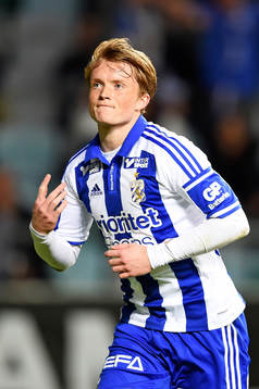 IFK Göteborgs Sam Larsson jublar