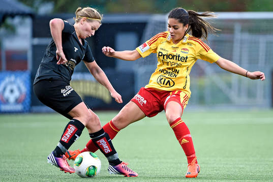 Göteborgs Sara Linden och Tyresös Mayara Da Fonseca Bordin