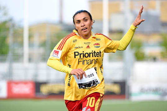 Tyresös Marta Vieira da Silva vinkar till publiken