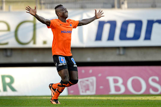 Norrköpings Alhaji Kamara firar