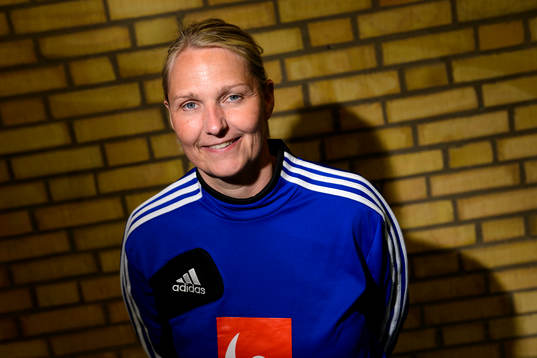 Sveriges förbundskapten Helle Thomsen