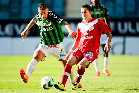 GAIS Malkolm Moenza och Assyriskas Levon Pachajyan