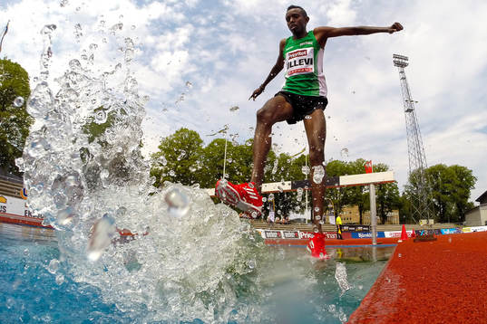 Abdikadir Abdi, Ullevi FK, springer 300 m hinder