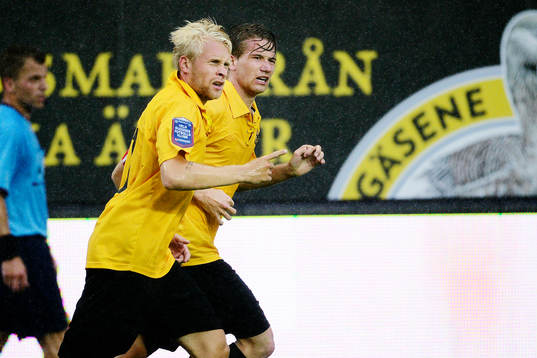 Elfsborgs Johan Larsson och Marcus Rohdén jublar