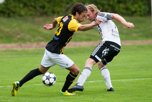 Hässleholms Karim Al-Asi i matchen i division 3 mellan
