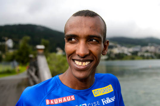 Mustafa Mohamed, Sverige