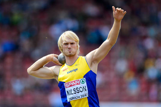 Marcus Nilsson, Sverige, stöter kula i herrarnas tiokamp
