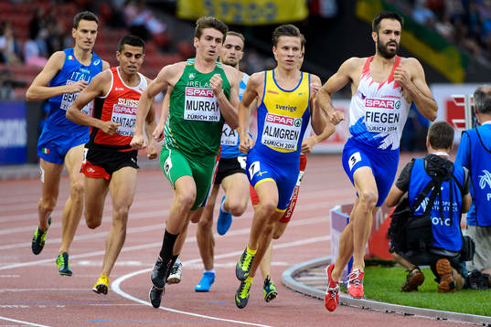 Andreas Almgren, Sverige, springer i försöken på 800m
