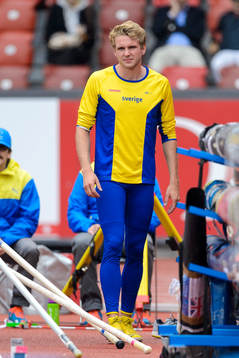 Fabian Rosenquist, Sverige, hoppar stavhopp i herrarnas
