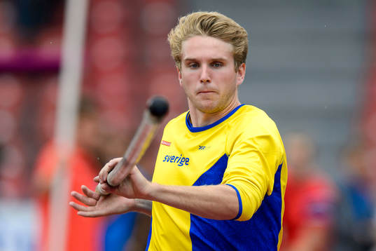 Fabian Rosenquist, Sverige, hoppar stavhopp i herrarnas