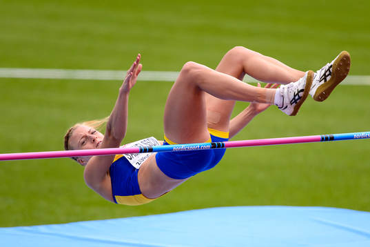 Jessica Samuelsson, Sverige, hoppar höjdhopp i damernas