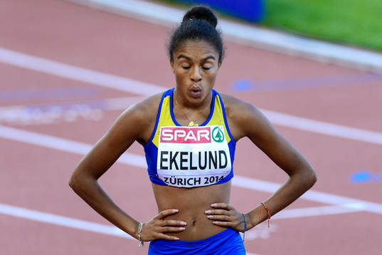 Irene Ekelund, Sverige, pustar ut