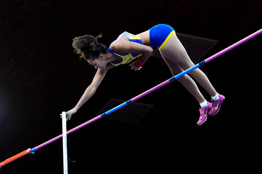 Angelica Bengtsson, Sverige, hoppar i finalen av damernas