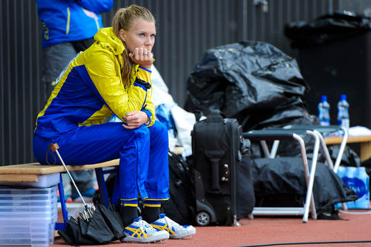 Abeba Aregawi, Sverige, med sin silvermedalj på 1500m