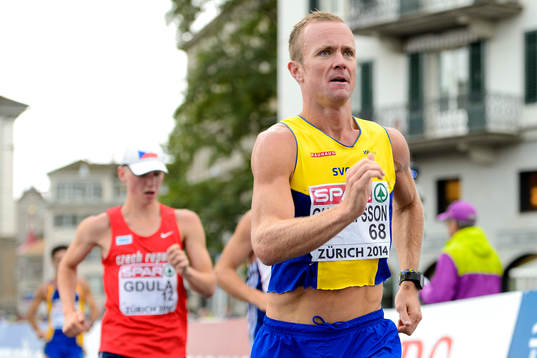 Abeba Aregawi, Sverige, med sin silvermedalj på 1500m