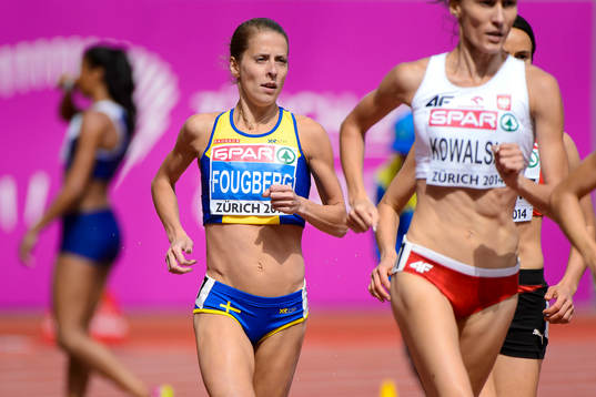 Abeba Aregawi, Sverige, med sin silvermedalj på 1500m