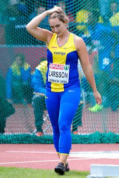 Abeba Aregawi, Sverige, med sin silvermedalj på 1500m