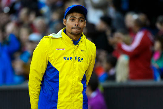 Abeba Aregawi, Sverige, med sin silvermedalj på 1500m