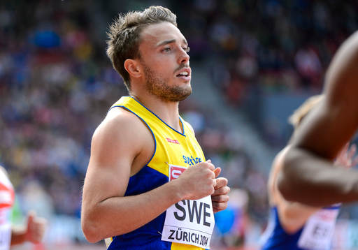 Tom Kling Baptiste stannar upp
