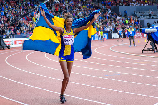 Meraf Bahta, Sverige, jublar