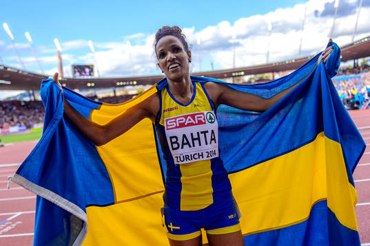 Meraf Bahta, Sverige, jublar
