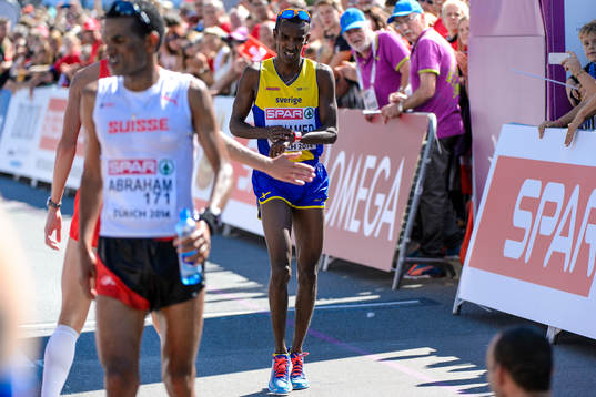 Mustafa Mohamed, Sverige