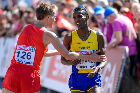 Mustafa Mohamed, Sverige