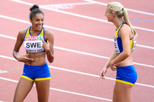 Irene Ekelund och Daniella Busk, Sverige