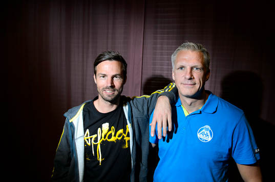 Henrik Signell, tränare Sävehof och Mikael Franzén,