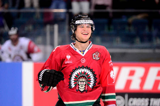 Frölundas Max Görtz jublar