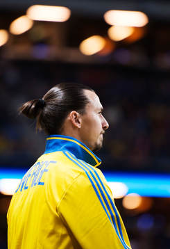 Sveriges Zlatan Ibrahimovic gör entré till