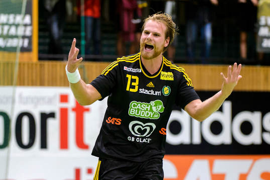Sävehofs Oskar Ysander jublar