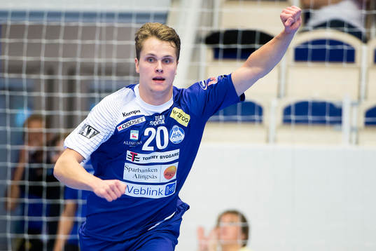 Alingsås Emil Frend Öfors jublar