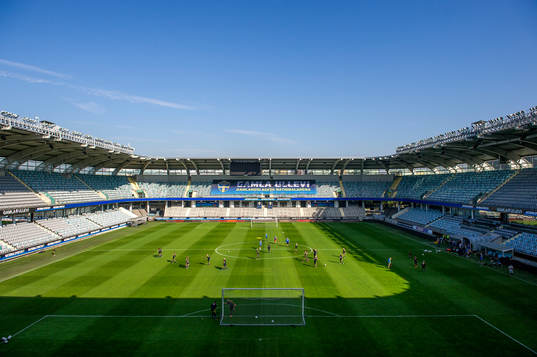 Sverige värmer upp på Gamla Ullevi