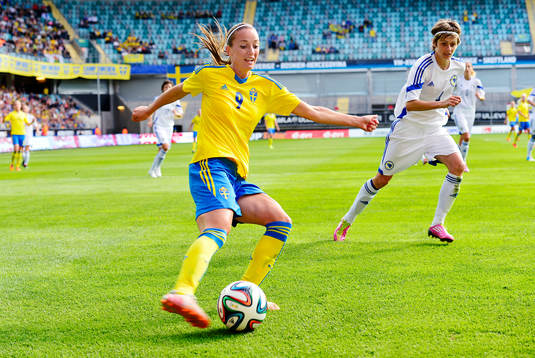 Sveriges Kosovare Asllani