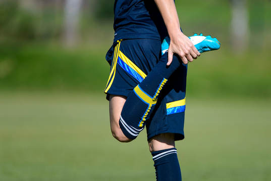 En spelare stretchar