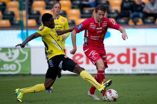 Mjällbys Kwame Bonsu och Elfsborgs Marcus Rohdén