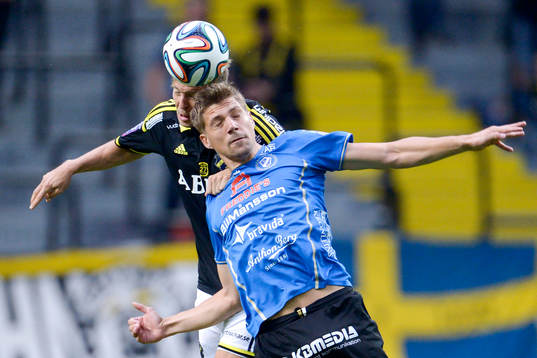 s Per Karlsson och Halmstads Mikael Boman