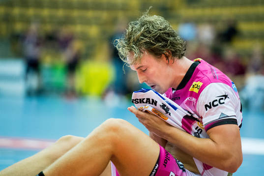 HK Malmös Hampus Svännel deppar