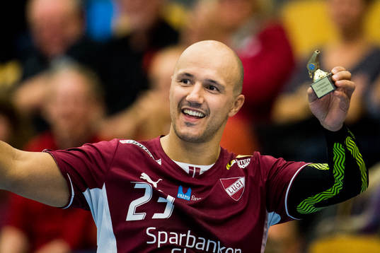 Lugis spelande assisterande tränare Zoran Roganovic