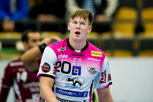 HK Malmös Adam Lönn deppar