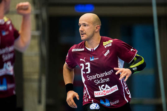 Lugis spelande assisterande tränare Zoran Roganovic