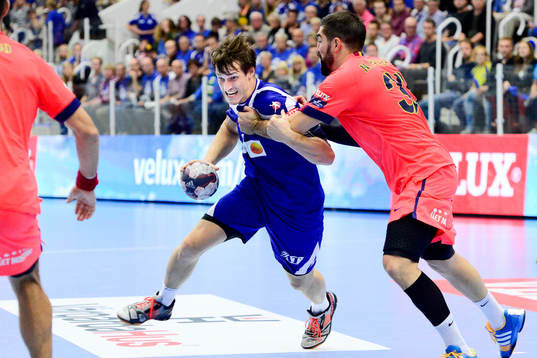 Alingsås Fredrik Teern och Barcelonas Nikola Karabatic