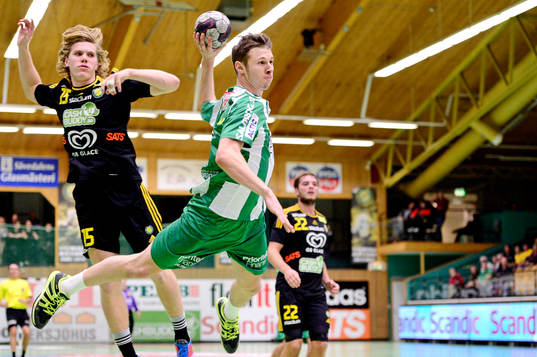 Hammarbys Johan Szybanow och Sävehofs William Bobojevic