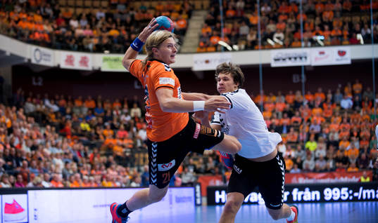 Kristianstads Andreas Cederholm i matchen i elitserien i