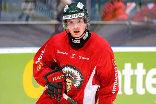 Frölundas Artturi Lehkonen värmer upp innan