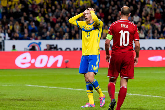 Sveriges Branimir Hrgota deppar